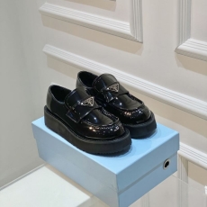 Prada Low Shoes